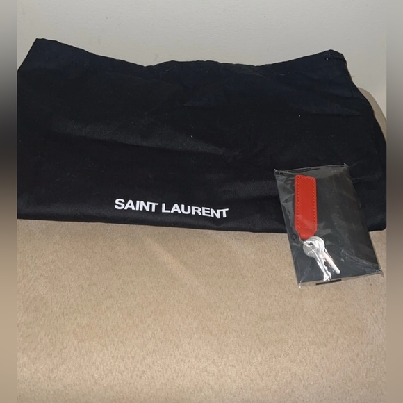 Saint Laurent YSL - Picture 10 of 13